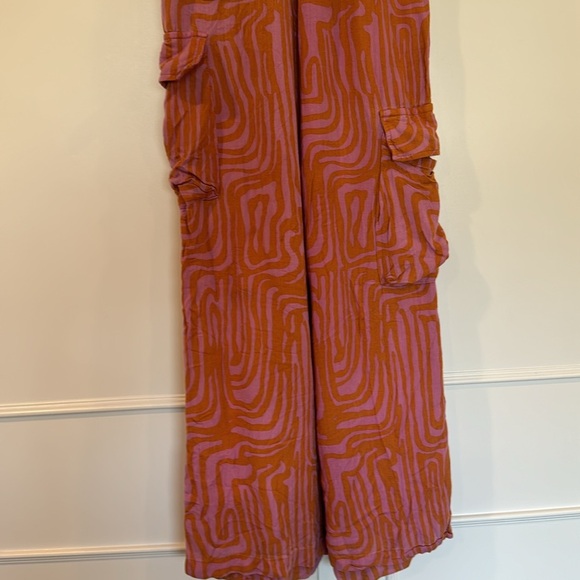 Urban Outfitters UO Sophie Pink Wavy Print Pull On Cargo Pants Size XS - Picture 4 of 14